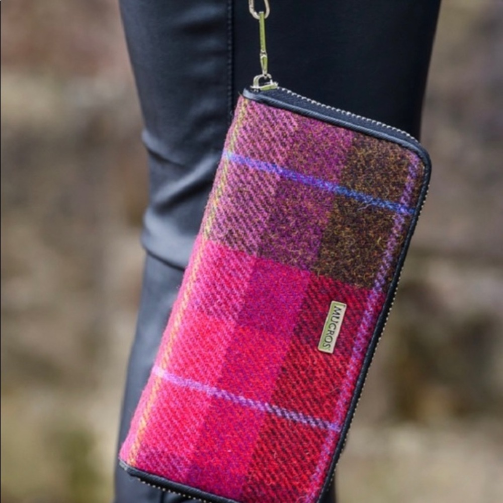 Mucros Weavers Tweed Purse/wallet/wristlet - Pink Plaid
